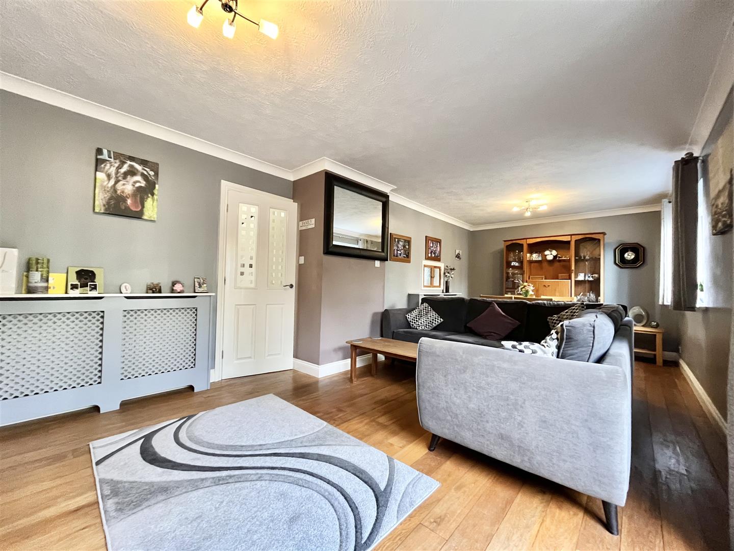 3 bed property in Hillyglen Close, Hastings